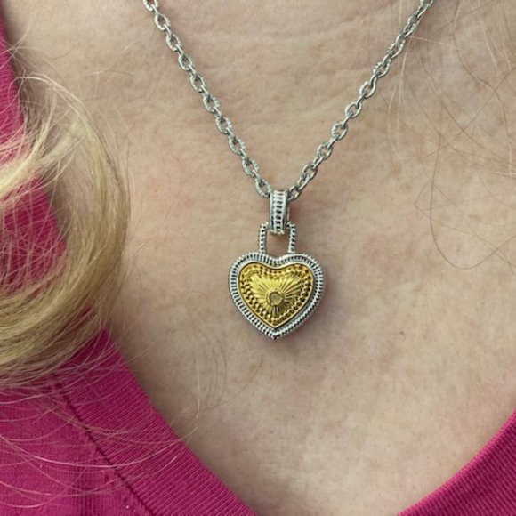 NWOT - Diamonds International Diamond Heart Necklace* - Picture 7 of 10